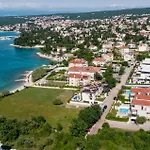 Cozy Apartment In Malinska With Wifi