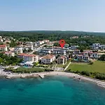 Cozy Apartment In Malinska With Wifi Malinska