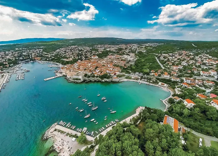 Apartamento Beautiful Apartment In Malinska