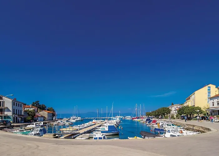 Beautiful Apartment In Malinska * Malinska